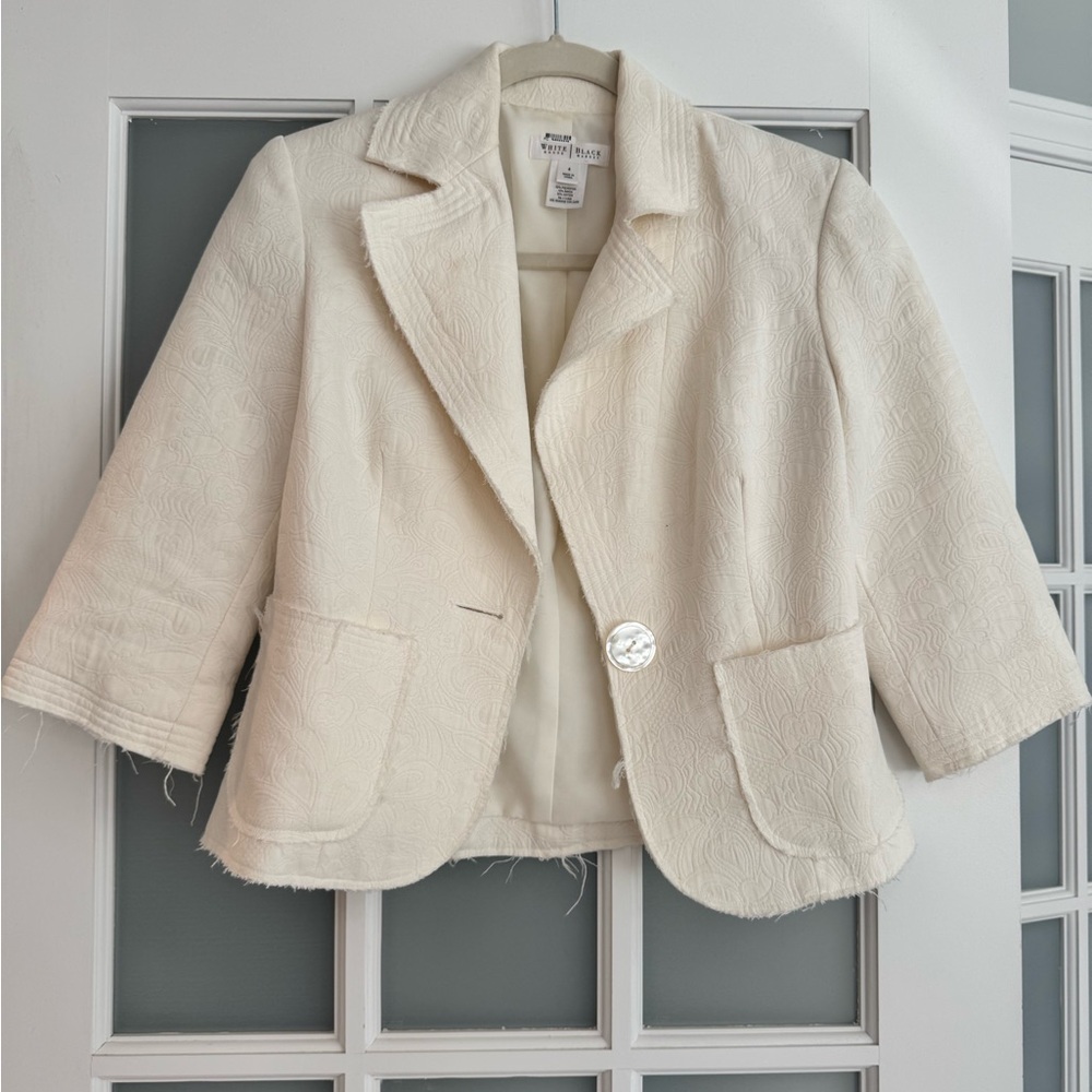 White House Black Market Cropped Cream Blazer
